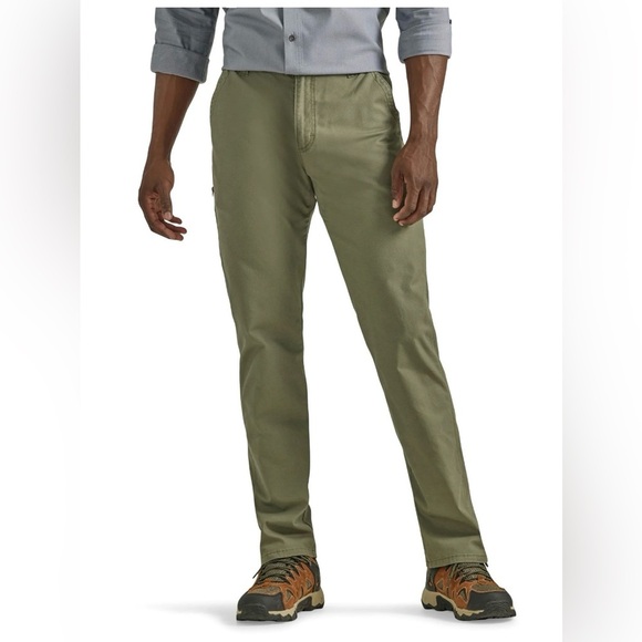 Wrangler® Outdoor Frontier Rugged Utility Pant with UPF 50+ 44 x 30 - Picture 1 of 9